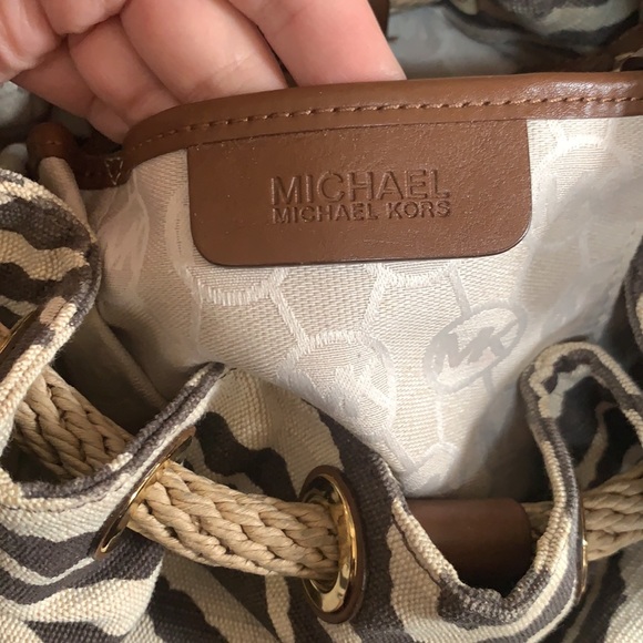 Michael Kors bag used hobo/tote - Picture 12 of 13
